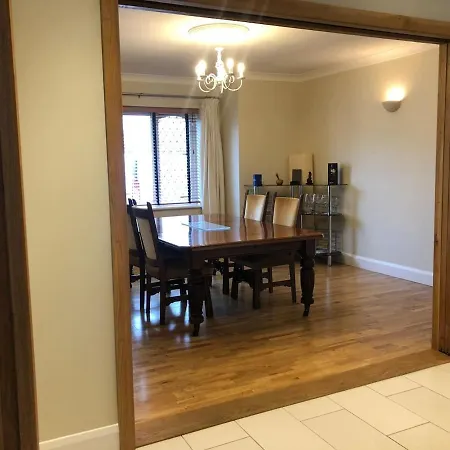 Holiday home Discreet Luxury Super House! *